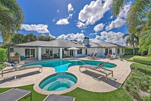 2408 Bay Village Ct in West Palm Beach, FL - Building Photo