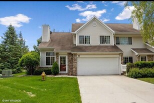 150 S Prairie View Dr, Unit 901 in West Des Moines, IA - Building Photo