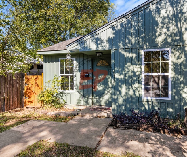 property at 3627 Colcord Ave