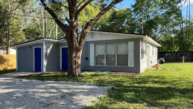 7086 Queen of Hearts Ct in Jacksonville, FL - Foto de edificio - Building Photo