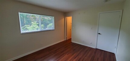 10571 NW 45th St, Unit 1 in Coral Springs, FL - Foto de edificio - Building Photo