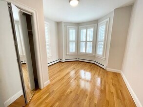 135 P St, Unit 1 in Boston, MA - Building Photo - Building Photo