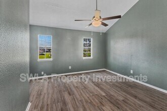 3221 Ryan St in Lake Charles, LA - Building Photo - Building Photo