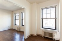 462 W Briar Pl, Unit #5C in Chicago, IL - Foto de edificio - Building Photo