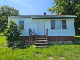 609 Shepherd St in Burlington, NC - Building Photo