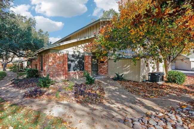 property at 9507 Quail Village Ln