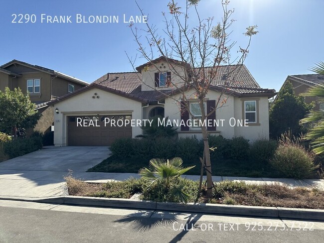 2290 Frank Blondin Ln in Tracy, CA - Building Photo - Building Photo