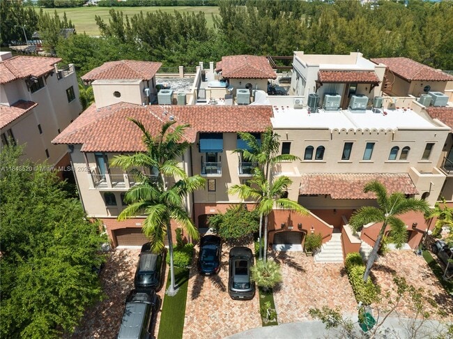property at 6222 Paradise Point Dr