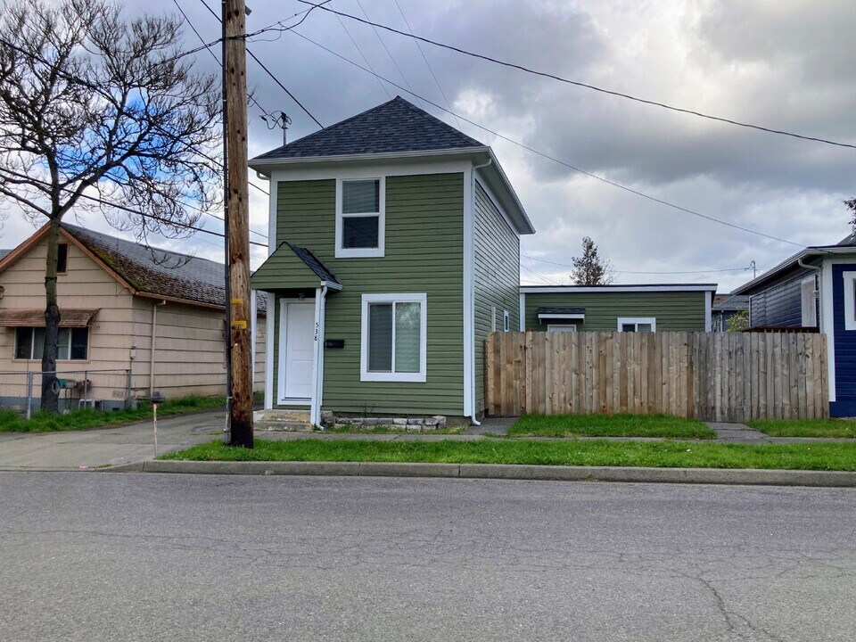 538 SE Floed Ave in Roseburg, OR - Building Photo