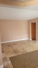 914 NW 106th Ave in Miami, FL - Building Photo - Building Photo