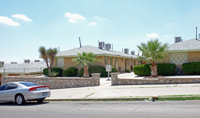 1217 N Virginia St in El Paso, TX - Building Photo - Building Photo