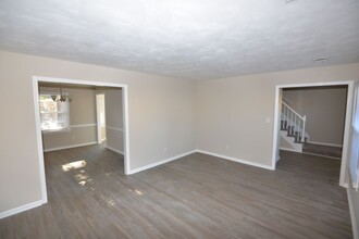 1572 Dylan Dr in Virginia Beach, VA - Building Photo - Building Photo