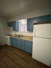 206 W Thomas St in Roxana, IL - Building Photo - Building Photo