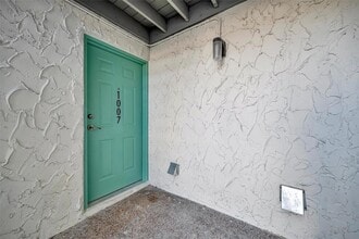 11412 8th St N, Unit 1007 in St. Petersburg, FL - Building Photo - Building Photo