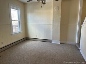131 Willow St in Winchester, CT - Building Photo - Building Photo
