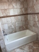 143 Bellevue St, Unit 1 in Elizabeth, NJ - Foto de edificio - Building Photo