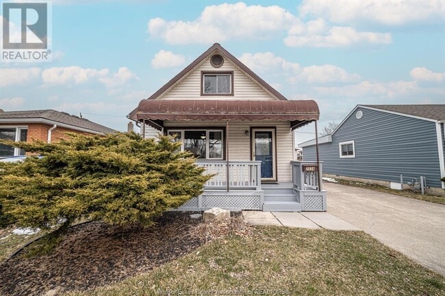 property at 2534 Francois Rd