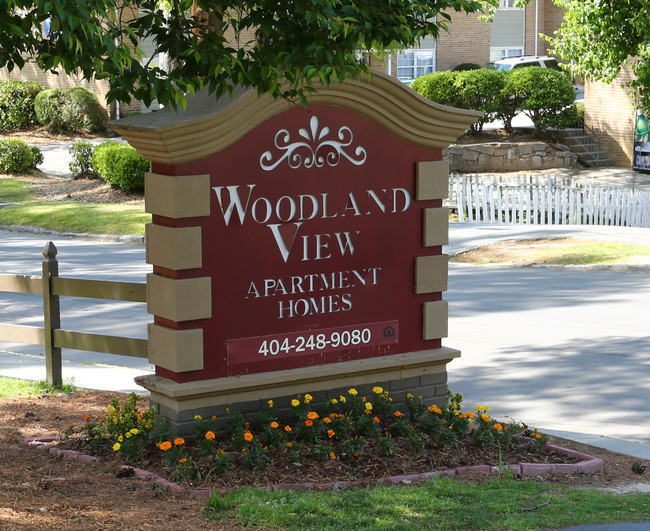 Woodland View Apartments in Atlanta, GA - Foto de edificio - Building Photo