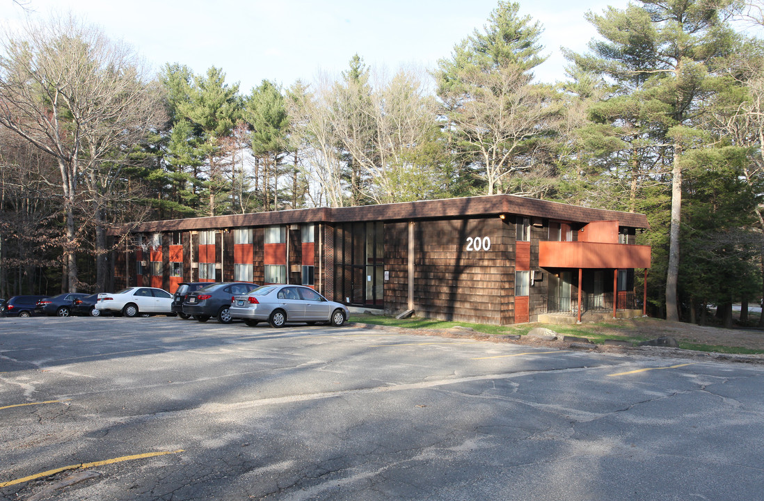 Woodhaven Park Apartments in Willington, CT - Building Photo