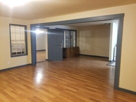 1023 Rigsby Ave, Unit # B in San Antonio, TX - Building Photo