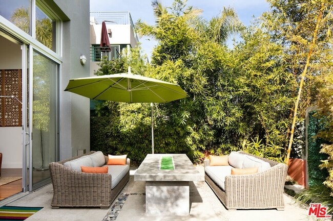 2217 Grand Canal in Los Angeles, CA - Foto de edificio - Building Photo