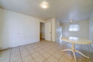 251 W Northern Ave in Coolidge, AZ - Building Photo