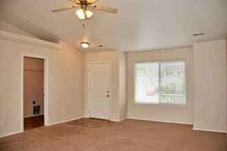 3390 W Manning Loop in Coeur d'Alene, ID - Building Photo - Building Photo