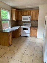 9660 N Central St in Portland, OR - Building Photo - Building Photo