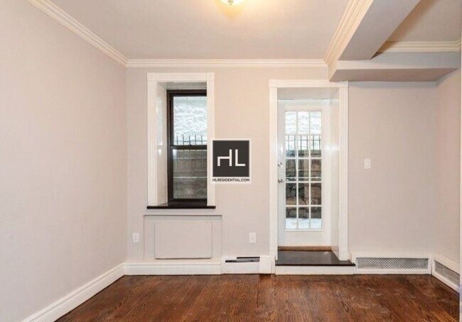 East 25th Street, Unit 2D in New York, NY - Building Photo - Building Photo