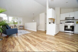 42 Woodfield St in Nashua, NH - Building Photo - Building Photo