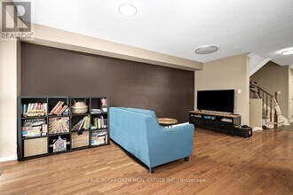112 Patriot Pl in Ottawa, ON - Building Photo - Building Photo