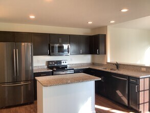 109 Sandburg Dr in Lithopolis, OH - Building Photo - Building Photo