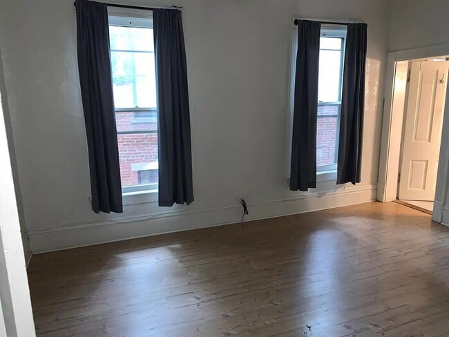 property at 89 Warren St