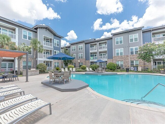 Delray Apartments photo'