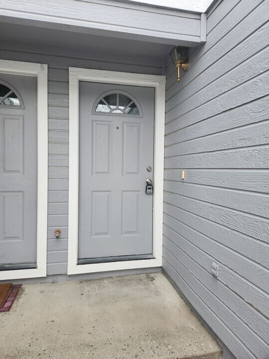 3924 Village Dr-Unit -3928 Village Drive in Carson City, NV - Building Photo