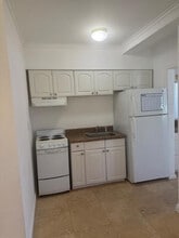 1911 NE 8th Ct in Fort Lauderdale, FL - Building Photo - Building Photo