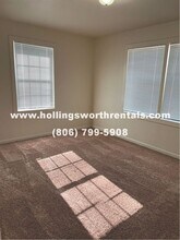 4924 35th St in Lubbock, TX - Foto de edificio - Building Photo