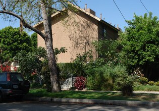 279-281 N Holliston Ave in Pasadena, CA - Building Photo - Building Photo