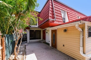 10907 Meadow Lark Cove Dr in Ft. Myers, FL - Building Photo