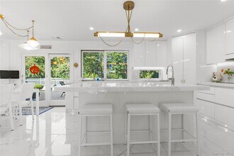 28 Annandale Rd in Commack, NY - Building Photo - Building Photo