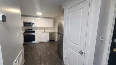8 Darling St, Unit 5-11 in Boston, MA - Building Photo - Building Photo