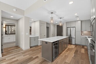 2511 Willowick Rd in Houston, TX - Building Photo - Building Photo