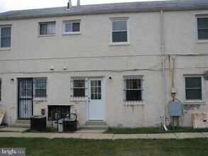 2528 Iverson St in Temple Hills, MD - Building Photo - Building Photo