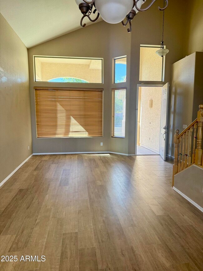 1269 E Iris Dr in Chandler, AZ - Building Photo - Building Photo