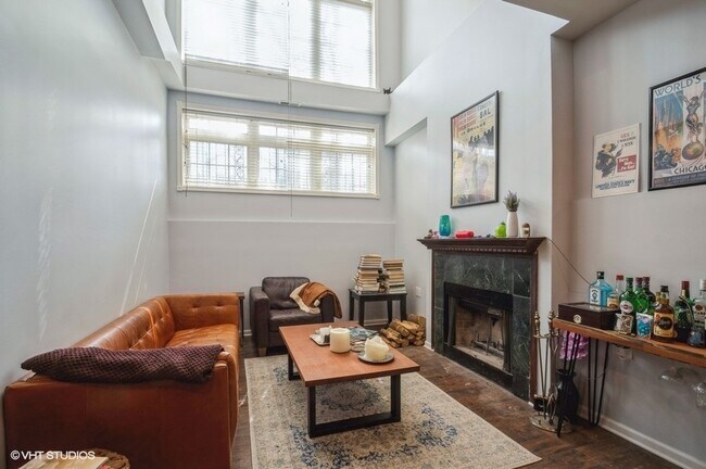 1508 W Erie St, Unit 01 in Chicago, IL - Building Photo - Building Photo