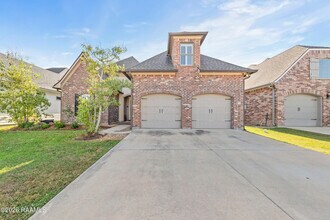 117 San Sebastian Dr in Youngsville, LA - Building Photo - Building Photo