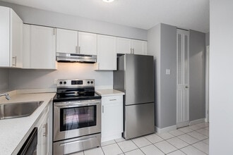 Glenmore Gardens Towers in Calgary, AB - Building Photo - Building Photo