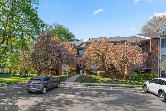 6 Mullingar Ct in Lutherville Timonium, MD - Building Photo - Building Photo