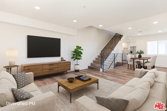 4507 W 18th St in Los Angeles, CA - Building Photo - Building Photo