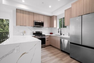 1840 Stoner Ave in Los Angeles, CA - Building Photo - Building Photo